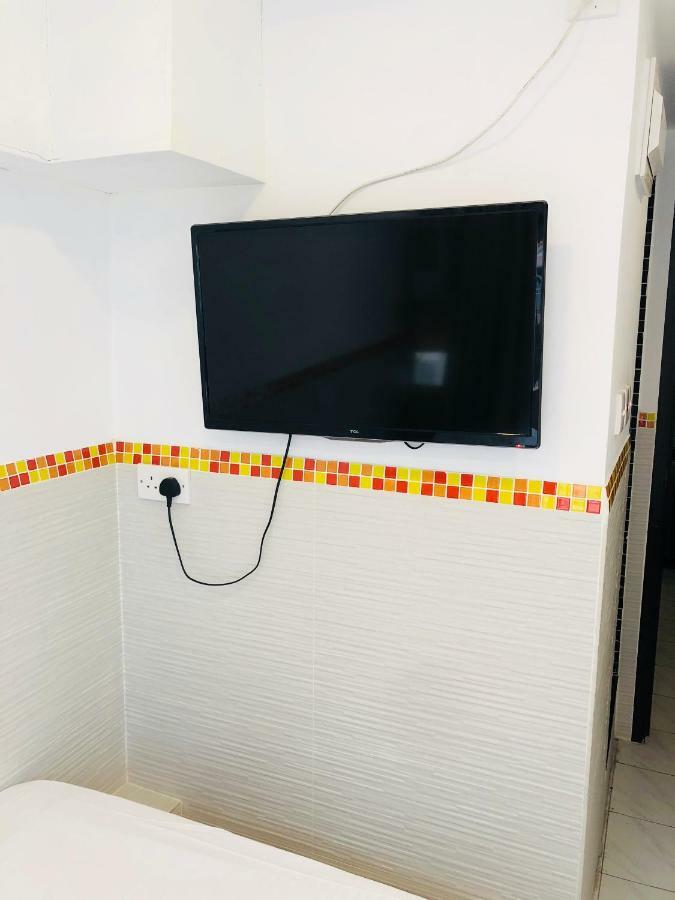 Chung Kiu Come Inn Гонконг Экстерьер фото
